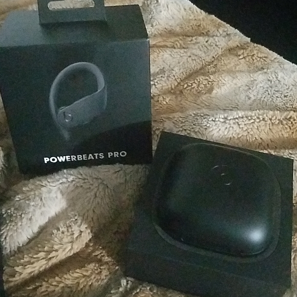 POWERBEATS PRO - Picture 4 of 8